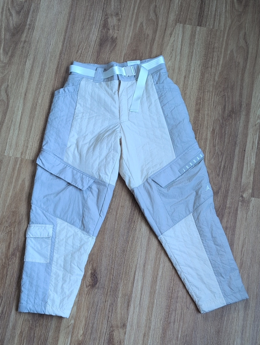 NWT Jordan Light Gray and Cream Women's  Cargo Pants/Snow Pant